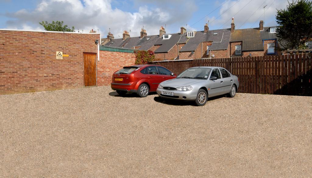 Chatley Court Guest House Bridlington Exterior photo