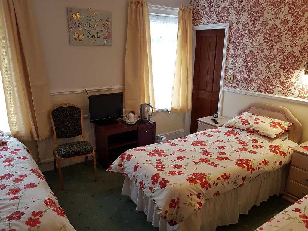 Chatley Court Guest House Bridlington Exterior photo